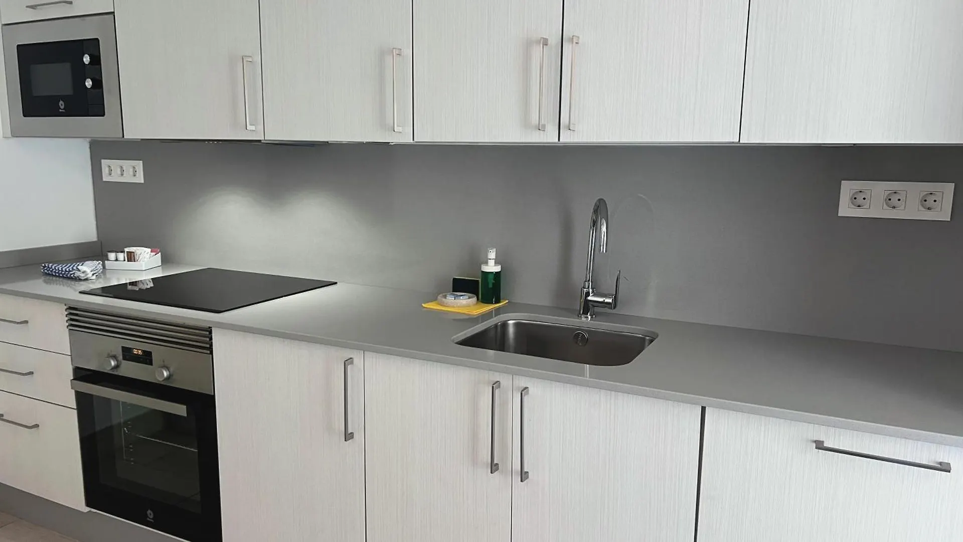 Villas Alondra 卡门港 5*,